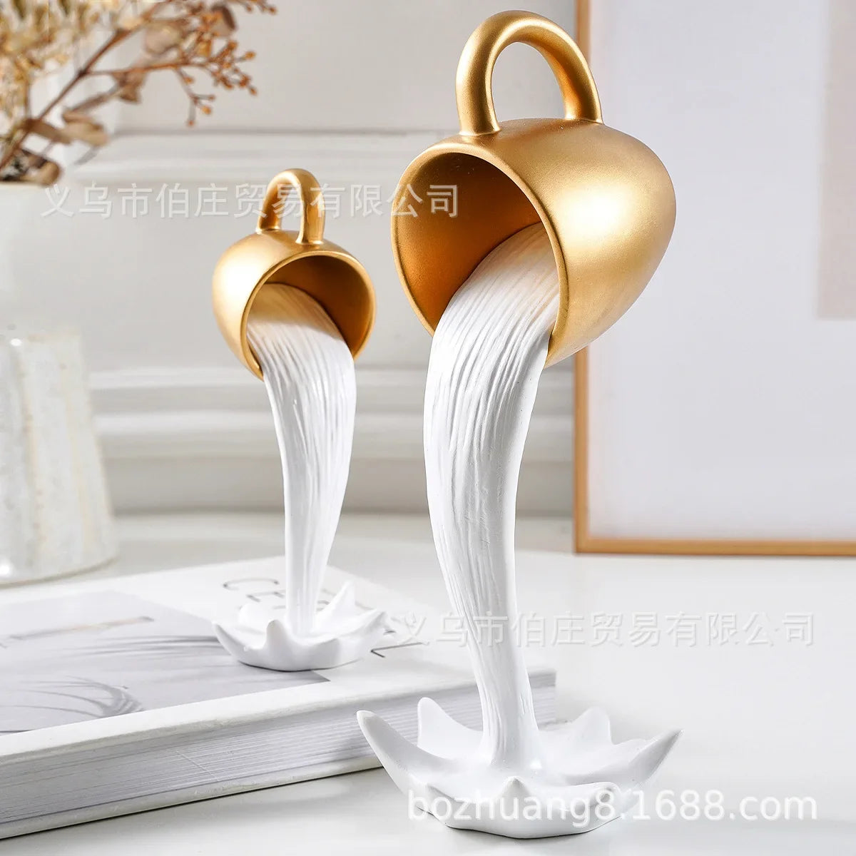 1Pcs High-end 3D Floating Spilling Coffee Cup Resin Craft Decorative Coffee Cup Ornaments Suspended Cup Sculpture Desktop